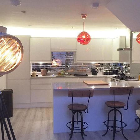 Spacious 1 Bedroom Split Level Old Pub Conversion Tower Bridge London Exterior foto