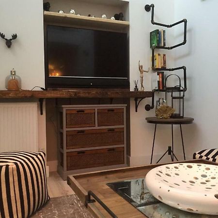 Spacious 1 Bedroom Split Level Old Pub Conversion Tower Bridge London Exterior foto