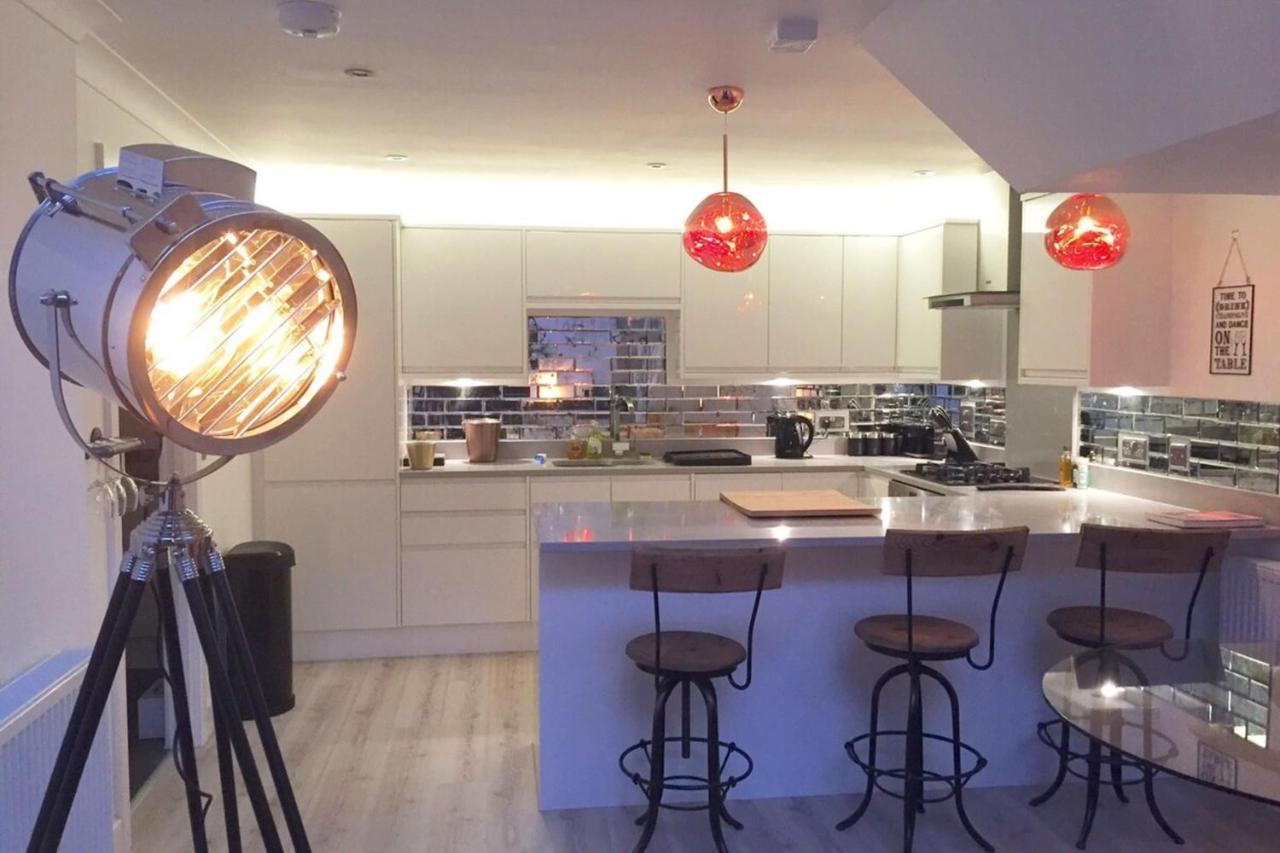 Spacious 1 Bedroom Split Level Old Pub Conversion Tower Bridge London Exterior foto