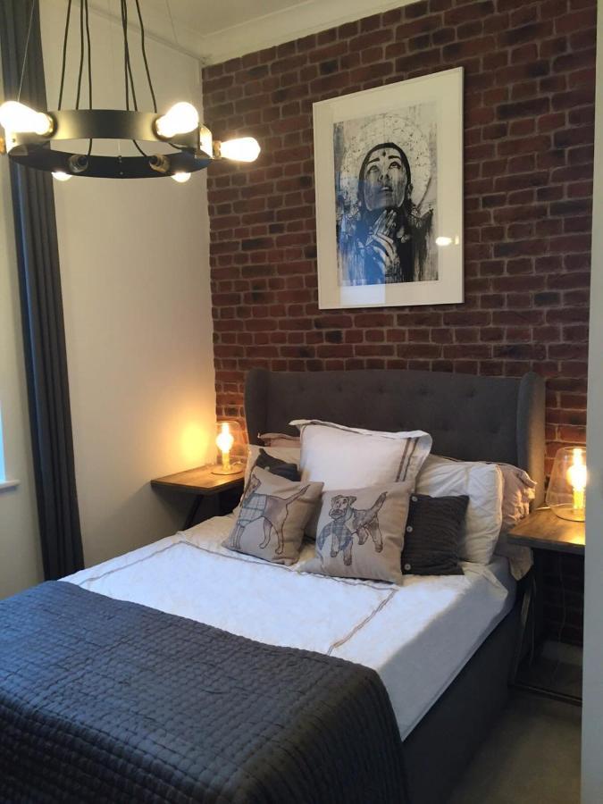 Spacious 1 Bedroom Split Level Old Pub Conversion Tower Bridge London Exterior foto