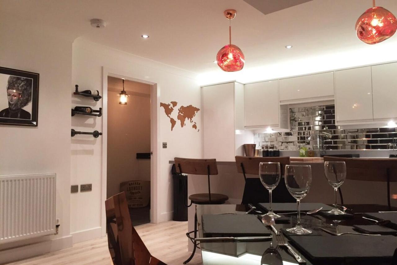 Spacious 1 Bedroom Split Level Old Pub Conversion Tower Bridge London Exterior foto