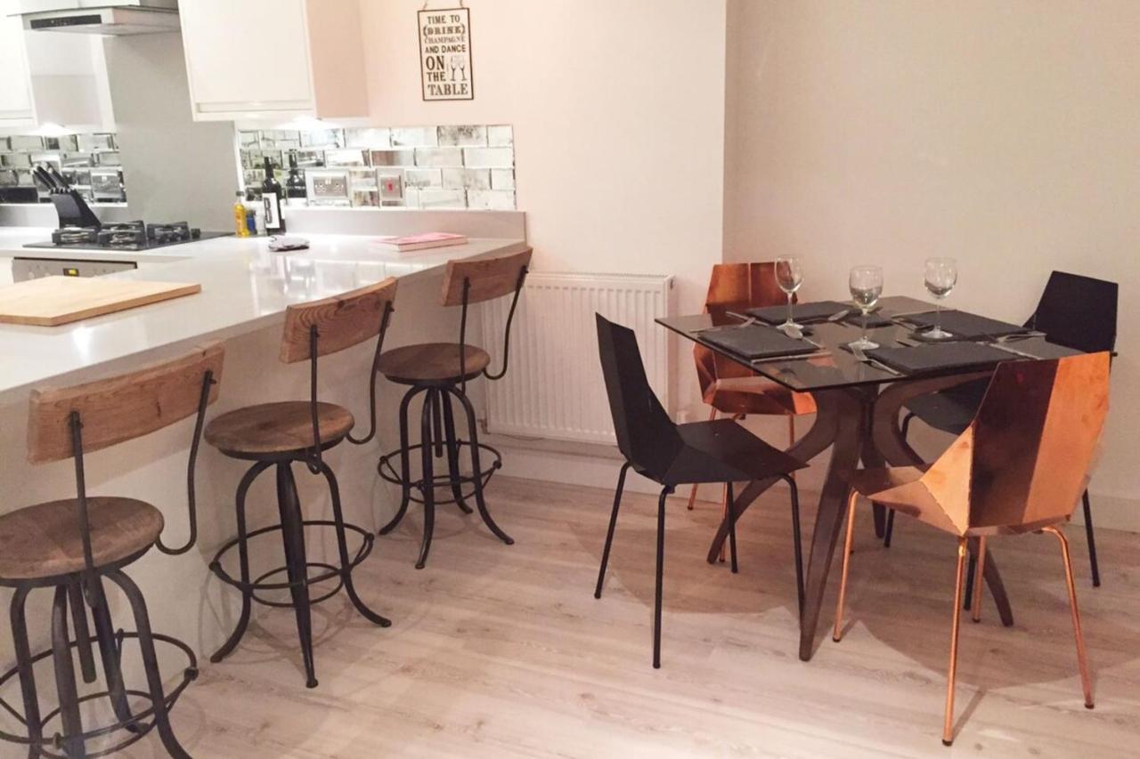 Spacious 1 Bedroom Split Level Old Pub Conversion Tower Bridge London Exterior foto