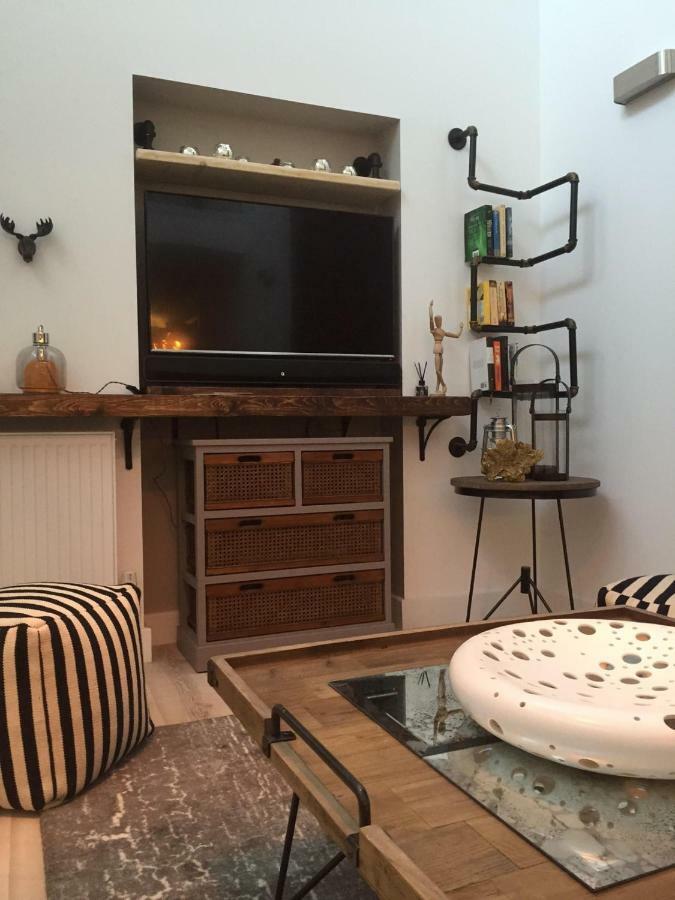 Spacious 1 Bedroom Split Level Old Pub Conversion Tower Bridge London Exterior foto